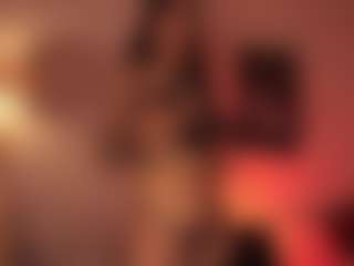 Live cam show with Violetta-Nur - Moan on camgirlchat.live