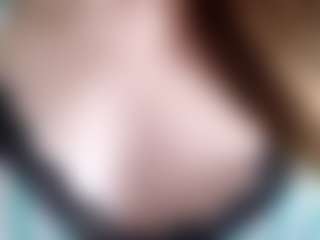 Live cam show with Elzakom - Genital Piercings on Dare Cams