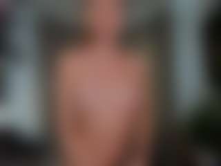 F1oraa's Live Sex Cam Show