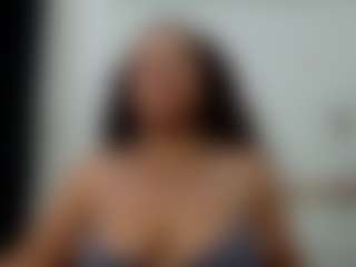 Live cam show with yosselin23 - Middle Aged on googirlz