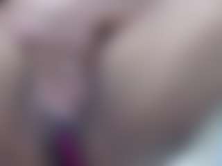 Live cam show with yosselin23 - Ebony on Camsoda | colombia