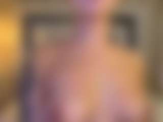 MarianaBranz's Live Sex Cam Show