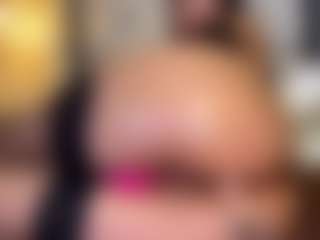 MarianaBranz's Live Sex Cam Show