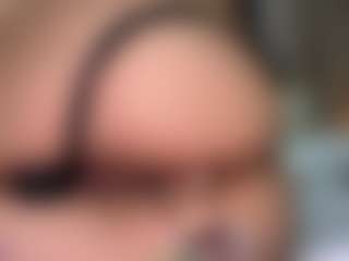 MarianaBranz's Live Sex Cam Show
