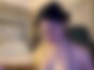 Live cam show with MarianaBranz - Shaved on Lustler