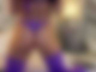 MarianaBranz's Live Sex Cam Show