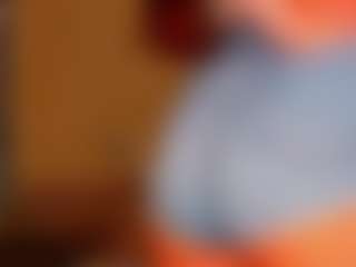 Live cam show with Kimmberrr - Butt Plug on Camsoda