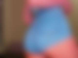 Live cam show with Kimmberrr - Ride Torso on Instabang