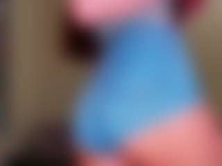 Live cam show with Kimmberrr - Green Eyes on Lustler