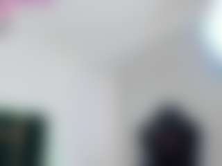 Victoria Mooree MILF webcam performer live streaming