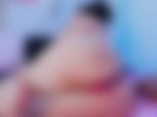 Live cam show with Victoria Mooree - Body Massage on Camsoda