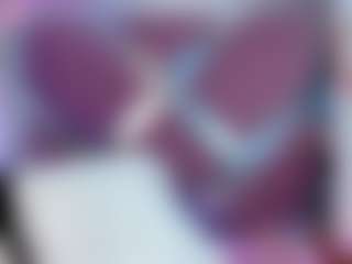 Live cam show with Victoria Mooree - Solo on Fling VIP Chat