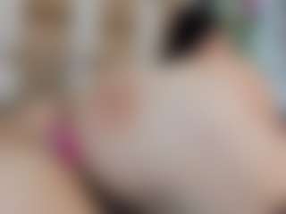 Live cam show with Victoria Mooree - Middle Aged on Camiplay Live