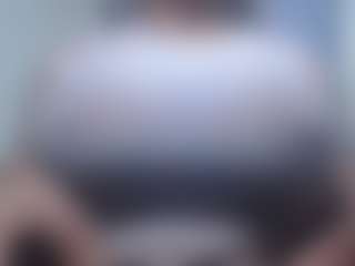 hilary18inches's Live Sex Cam Show