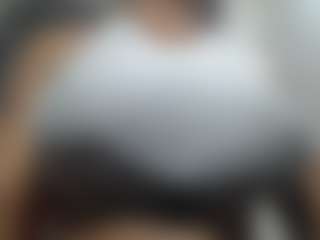 hilary18inches's Live Sex Cam Show