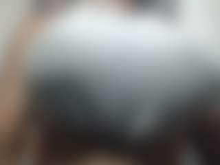 hilary18inches's Live Sex Cam Show