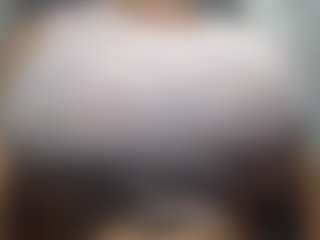 hilary26cm's Live Sex Cam Show