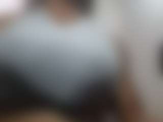 maria18inches's Live Sex Cam Show