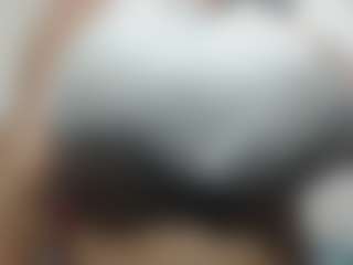 maria18inches's Live Sex Cam Show