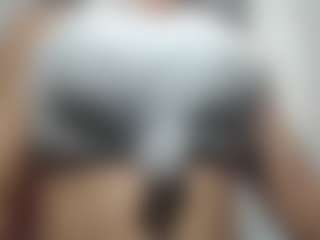 Live cam show with serena25cm - Average on Milfs Live