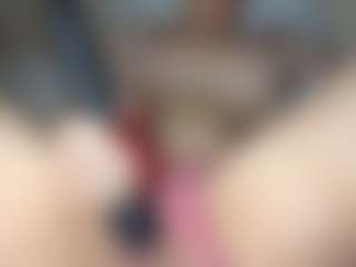 Live cam show with xoxcat - Black Amateur on AdultVida.com
