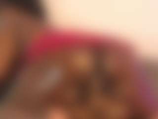 Live cam show with TiffanyMena - Colombia MILF on Uber Horny