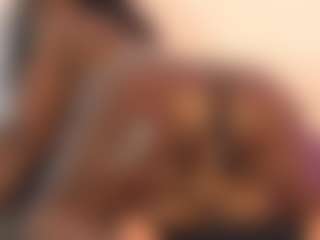 Live cam show with TiffanyMena - Colombia MILF on dropp.cam