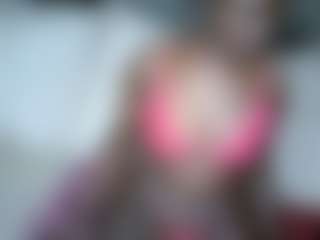 Live cam show with princesseshanize - Costume on SinfulBabes