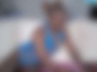 Live cam show with princesseshanize - Costume on Fapmatic.com