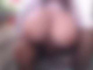 tsboobsqueen's Live Sex Cam Show