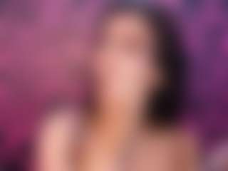 Live cam show with MilfRockRoll - Squirt Mature on Camsoda