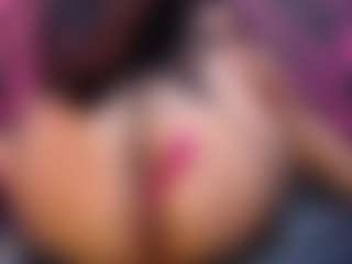 MilfRockRoll MILF webcam performer live streaming