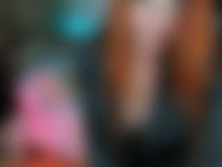 Live cam show with MrsIngrid - Granny on xDating