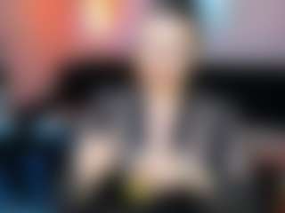 Live cam show with MrsIngrid - Shaved on Camsoda