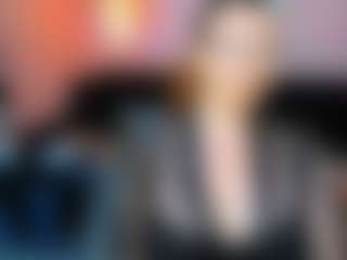 Live cam show with MrsIngrid - Shaved on Camsoda