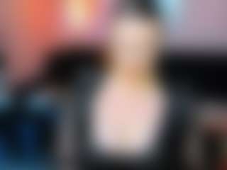 Live cam show with MrsIngrid - Shaved on Camsoda