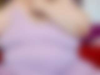 lindalovesexy MILF webcam performer live streaming