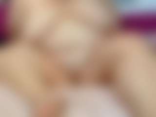 Live cam show with lindalovesexy - Anal Toys on livesuperchat.net