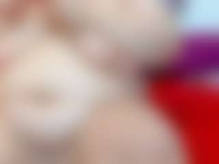 lindalovesexy MILF webcam performer live streaming