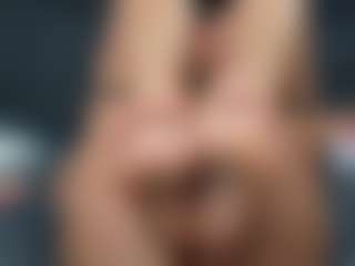 Live cam show with LauraColor - Mature on https://playwithruby.com