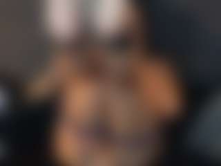 LauraColor's Live Sex Cam Show