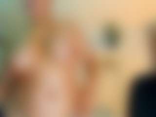 Live cam show with SinthiaCollins - Shaved Pussy Mature on Milfs Live