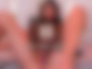 Live cam show with Lia obrien - Bikini on studioflirtlive.com
