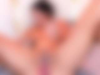 Live cam show with Lia obrien - Bikini on CamClone