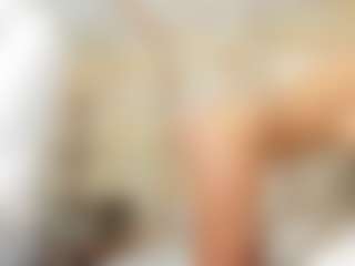 Live cam show with Karla - Black MILF on TottyGirls