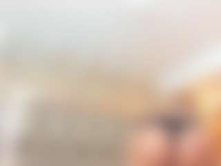 Live cam show with Karla - Average on Streamer API