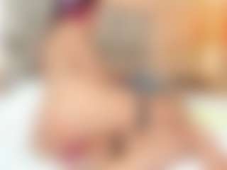 Live cam show with Karla - Black Middle Aged on wildcum.com