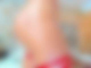 Karla MILF webcam performer live streaming