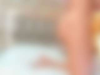 Live cam show with Karla - Brown Hair MILF on Streamer API