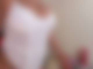 Live cam show with lizzie-williams - Oil on Fling VIP Chat